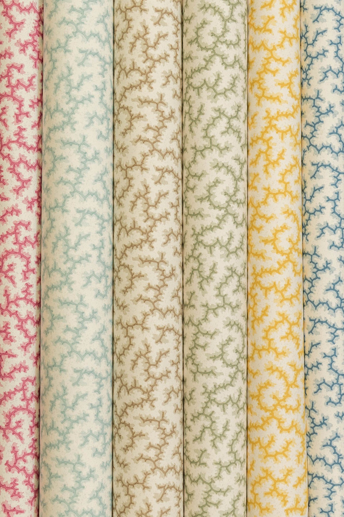 CRACKLE wallpaper