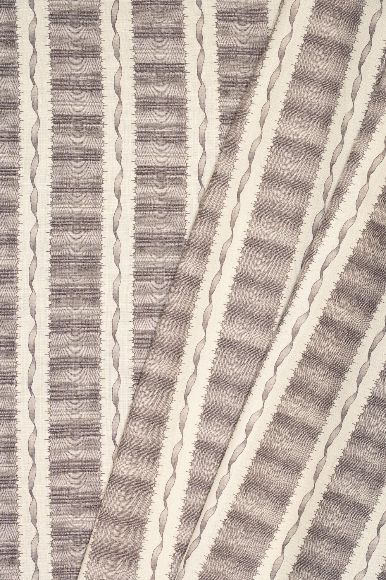 5-dovecote grey_TWIST & SHOUT