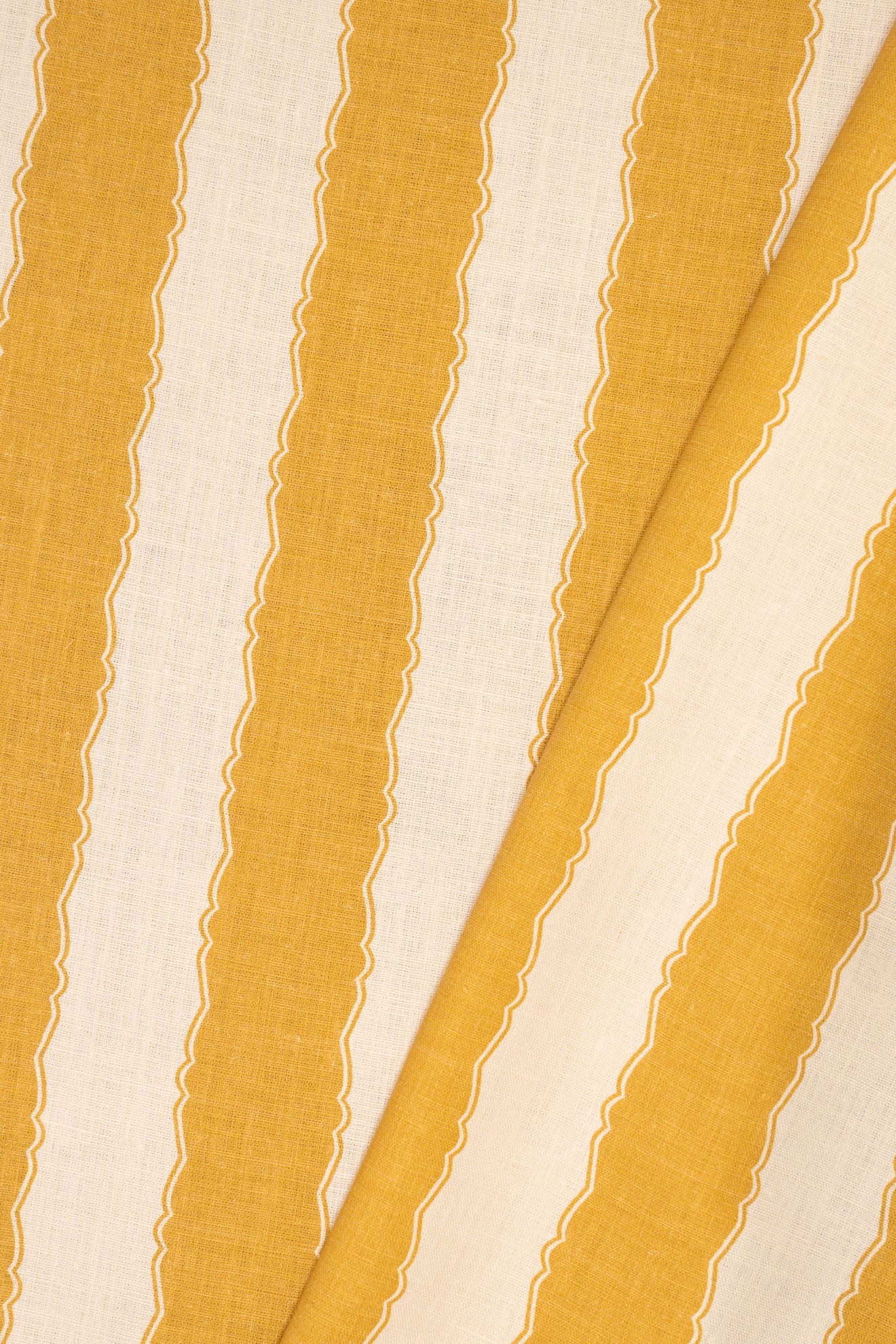 2-haystack yellow_BALCONY STRIPE