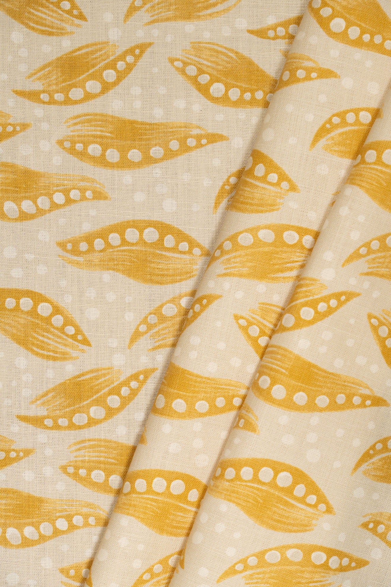 2-haystack yellow_PEARL RIVER