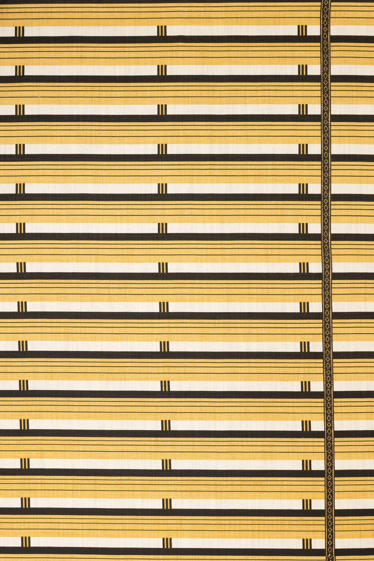 2-haystack yellow_SHUTTER STRIPE