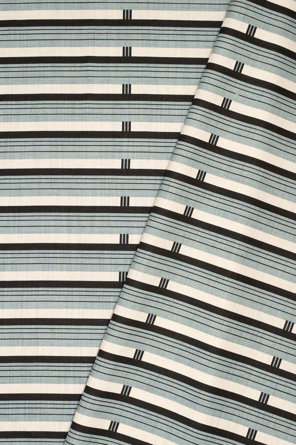 4-heavenly blue_SHUTTER STRIPE