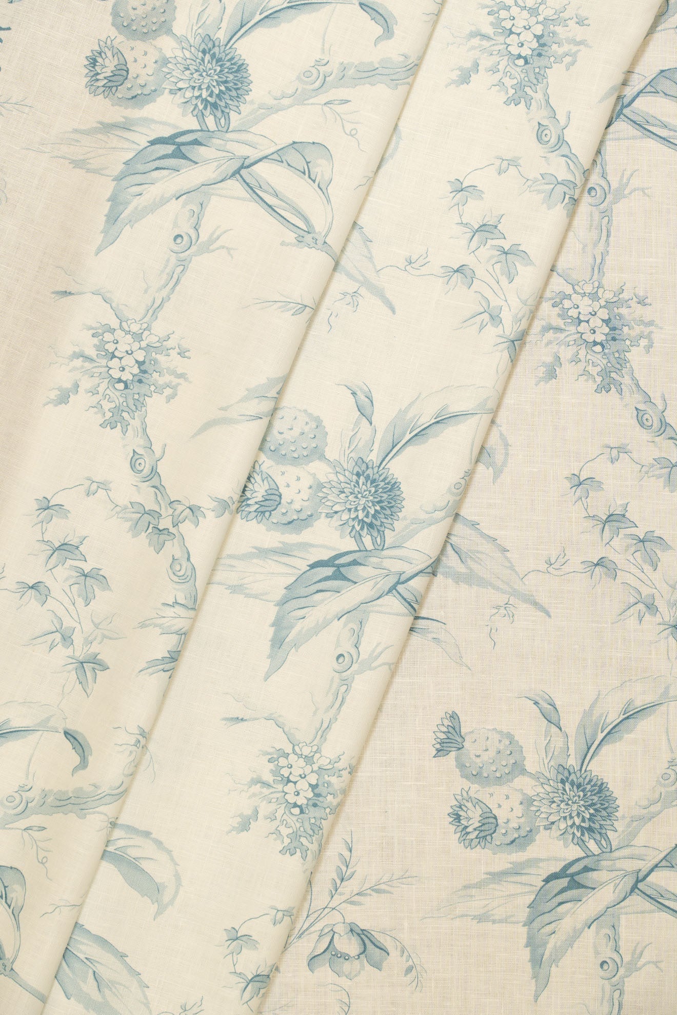 jm-p1424 blue_LES CHATAIGNES