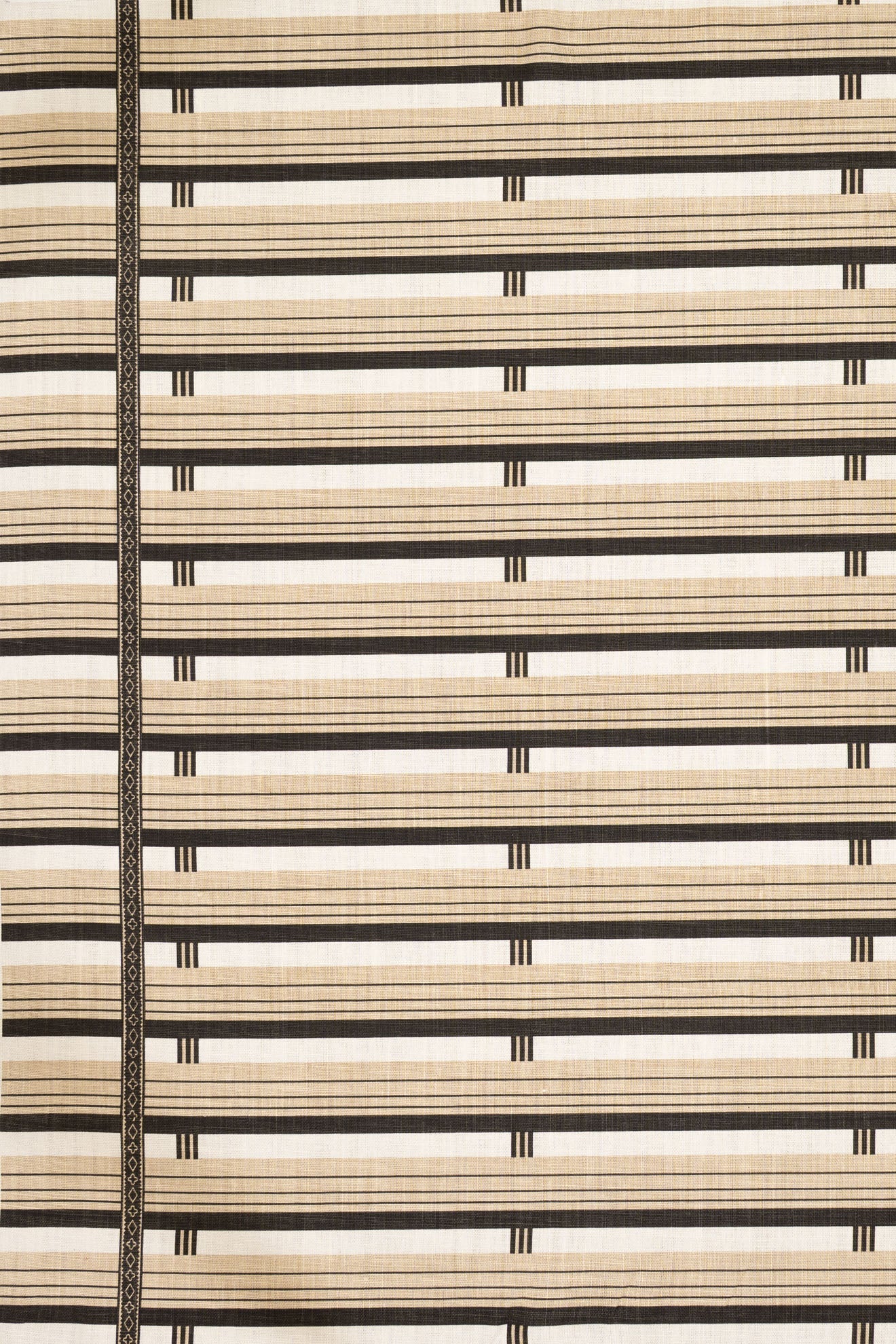 10- moonlight beige_SHUTTER STRIPE
