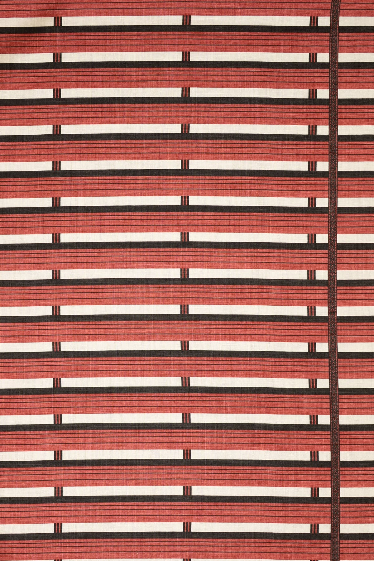 3-pomegranate red_SHUTTER STRIPE