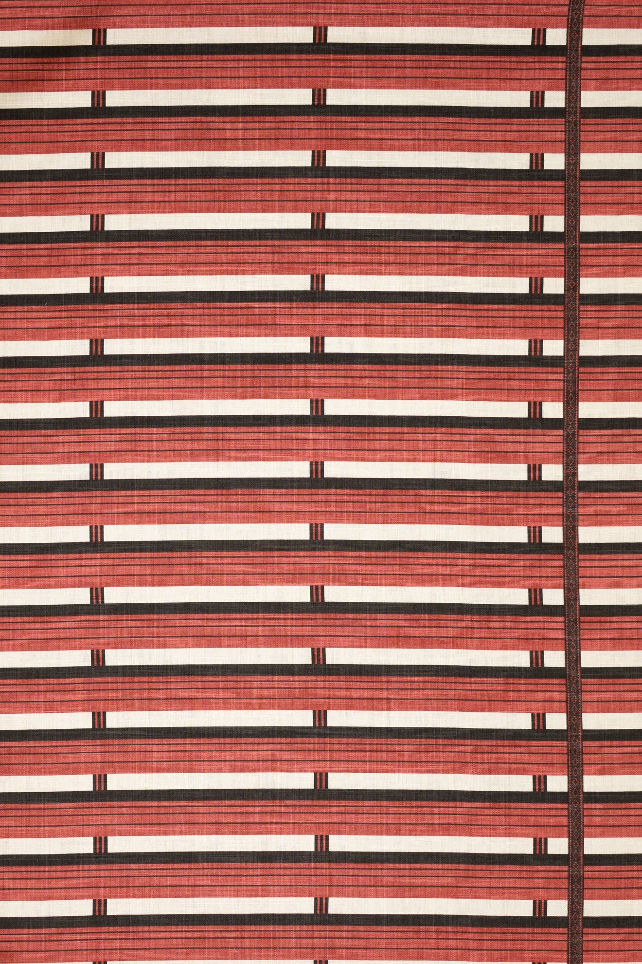 3-pomegranate red_SHUTTER STRIPE