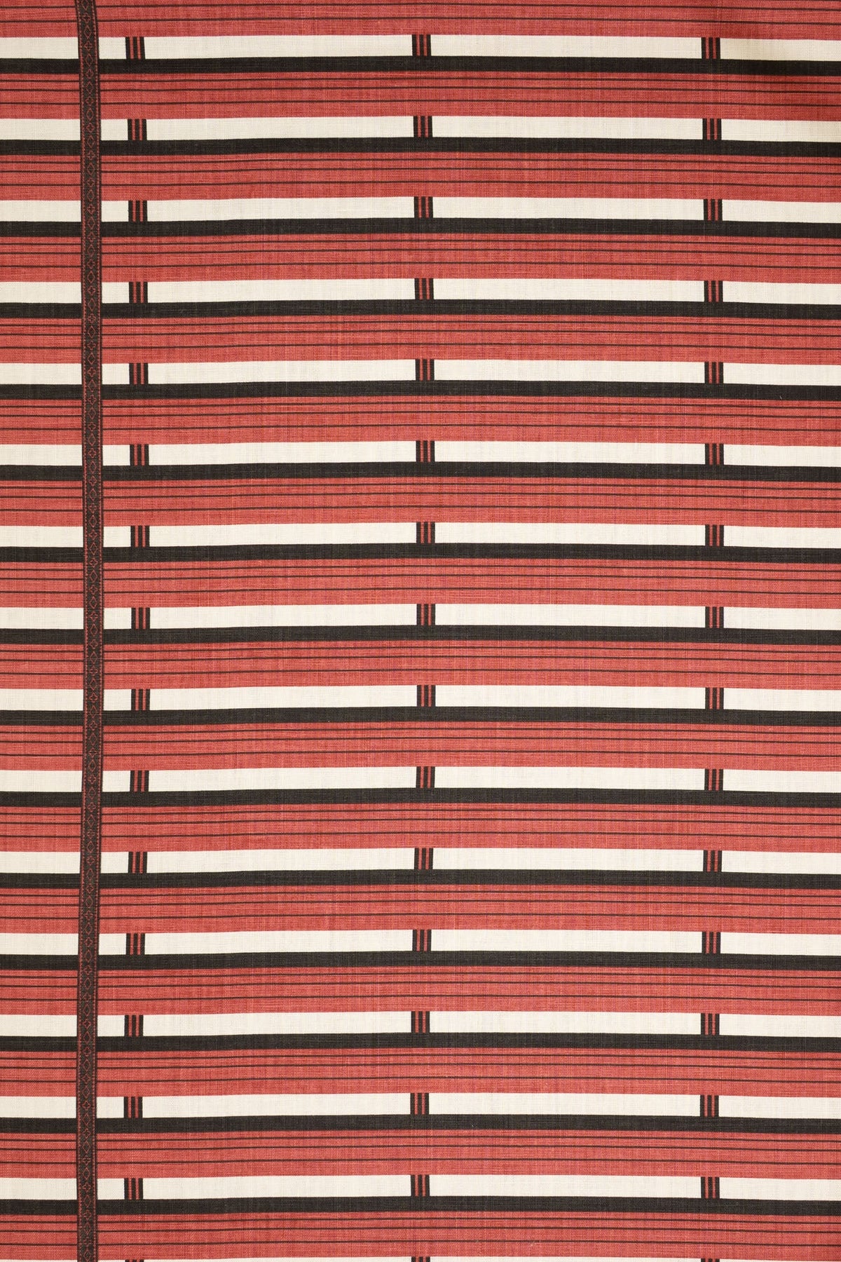 3-pomegranate red_SHUTTER STRIPE
