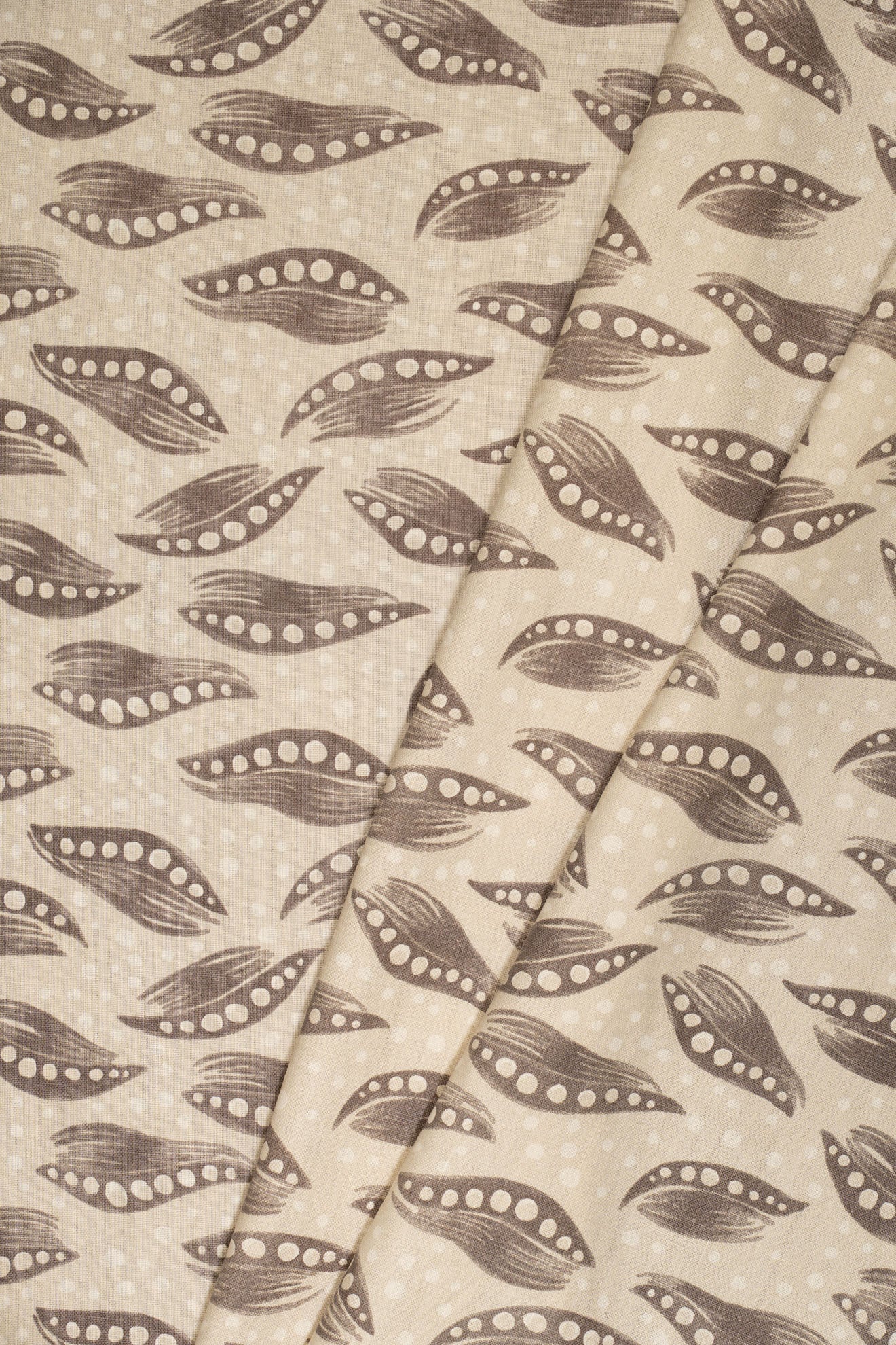 6- thatched roof taupe_PEARL RIVER