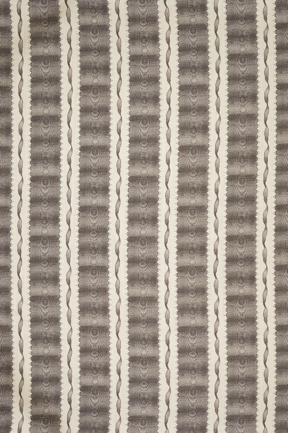 6-THATCHED ROOF TAUPE_TWIST & SHOUT